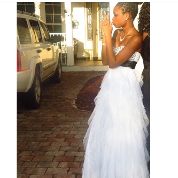 White princess style prom dress!
